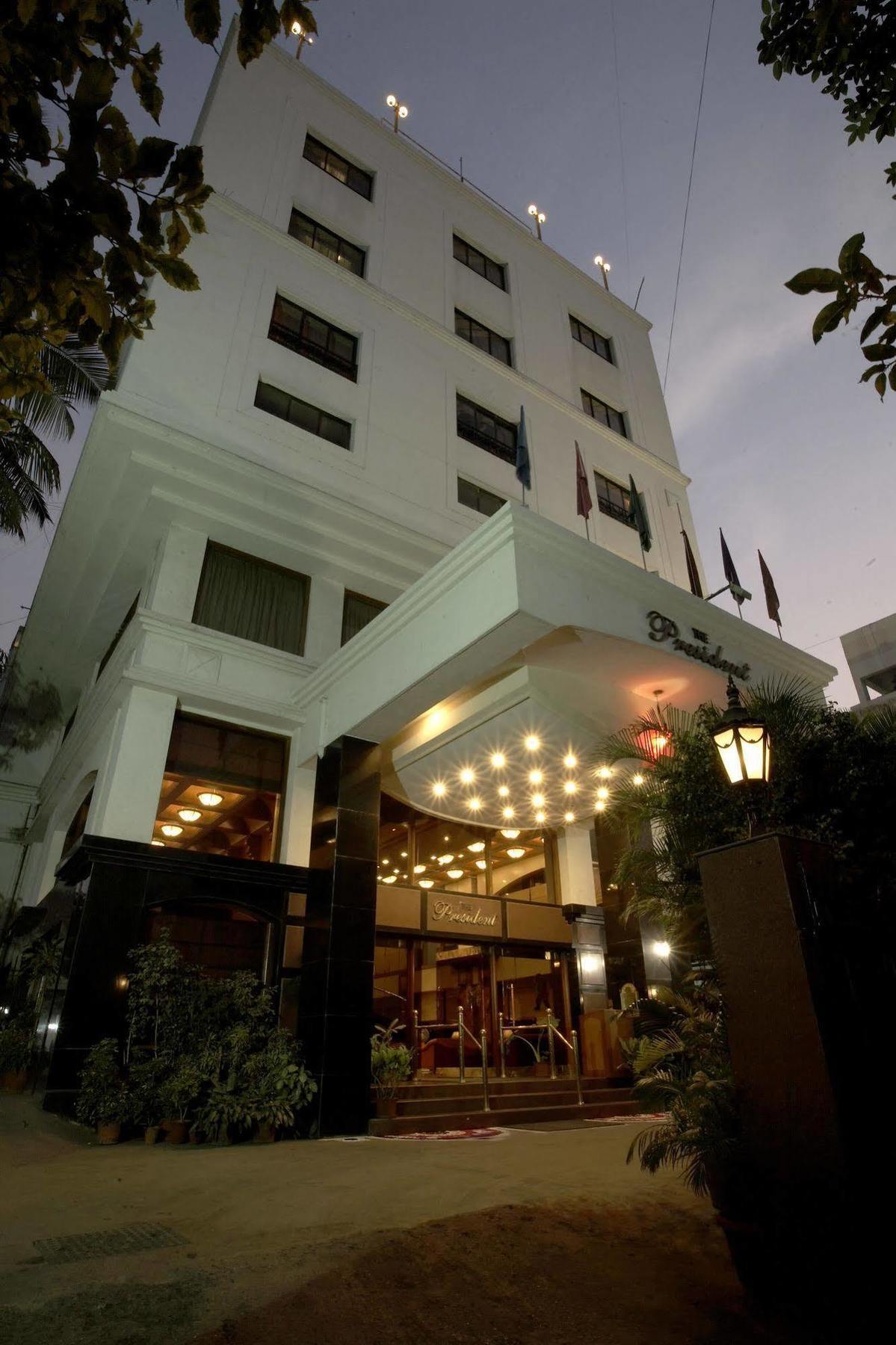 The President Hotel Shivajinagar Pune Zewnętrze zdjęcie